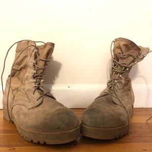 Size 11 Vibram boots